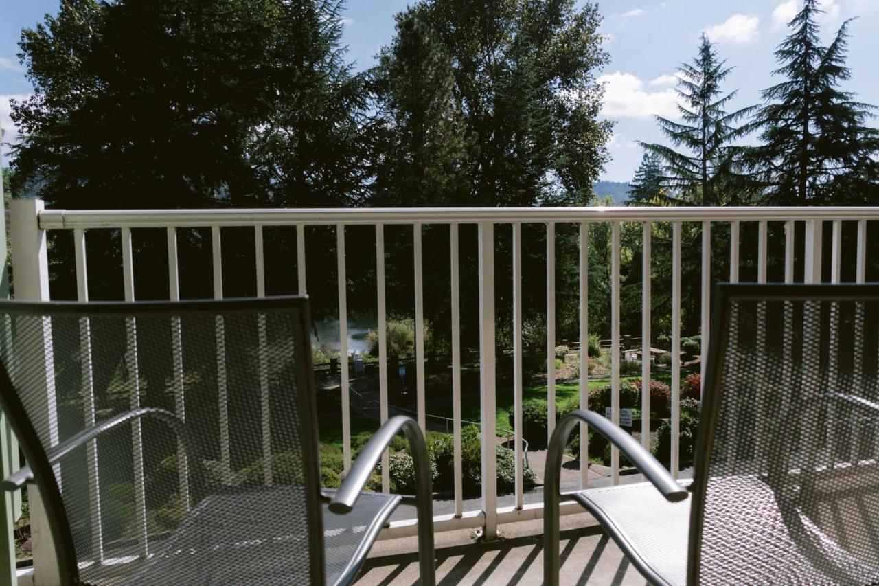 Riverfront Inn Roseburg Exterior foto