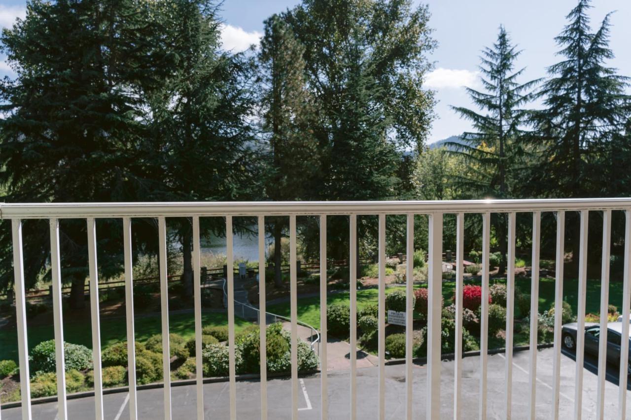 Riverfront Inn Roseburg Exterior foto